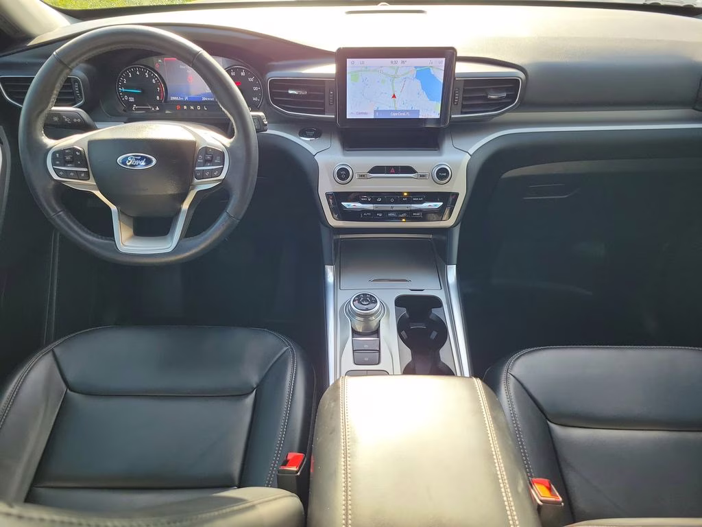 2023 Gray Metallic Ford Explorer XLT RWD SUV