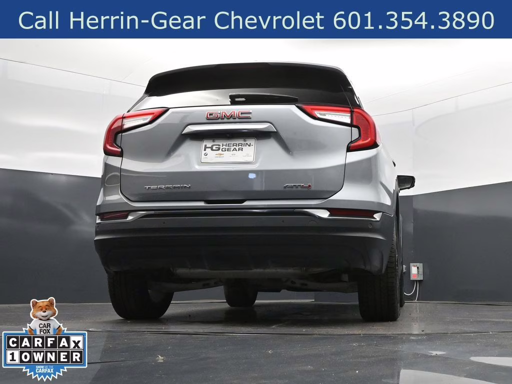 2023 Sterling Metallic GMC Terrain AT4 AWD SUV