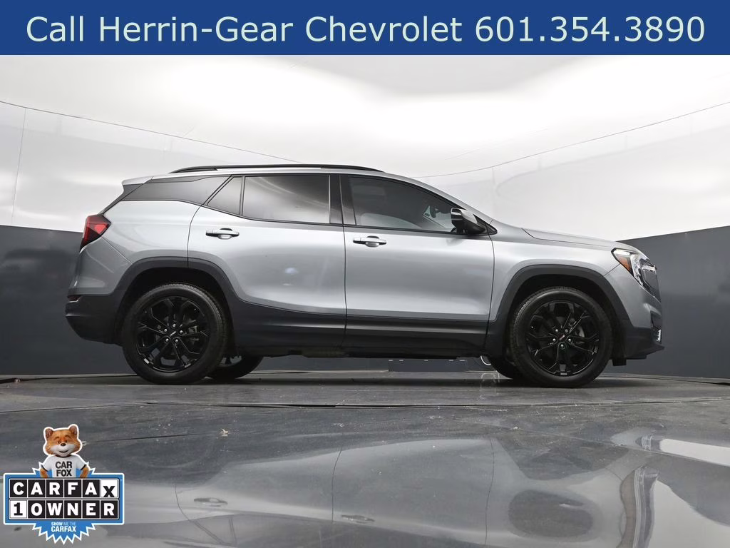2023 Sterling Metallic GMC Terrain AT4 AWD SUV