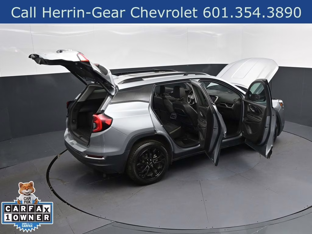 2023 Sterling Metallic GMC Terrain AT4 AWD SUV