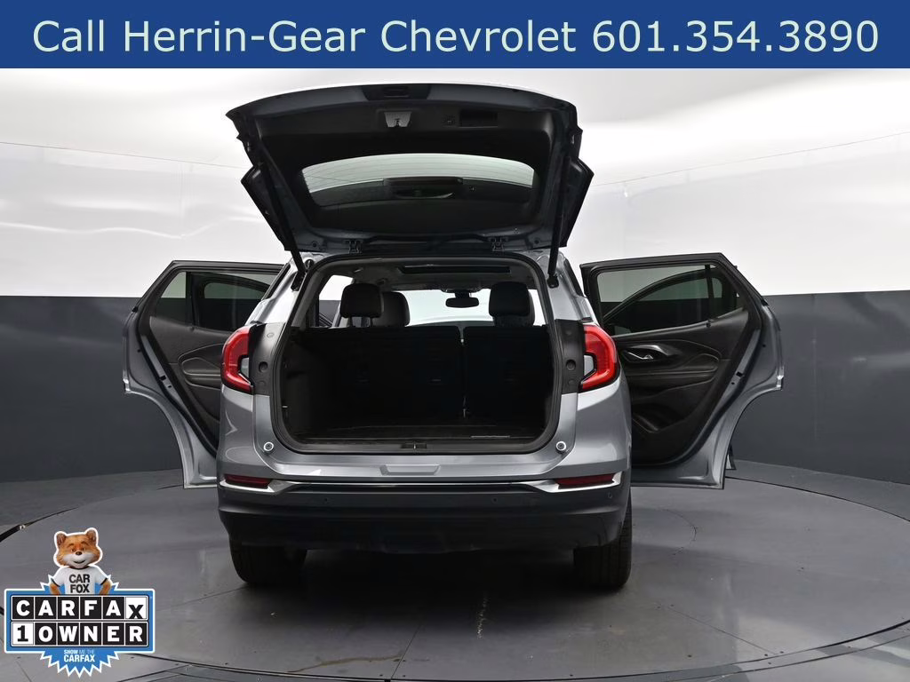 2023 Sterling Metallic GMC Terrain AT4 AWD SUV
