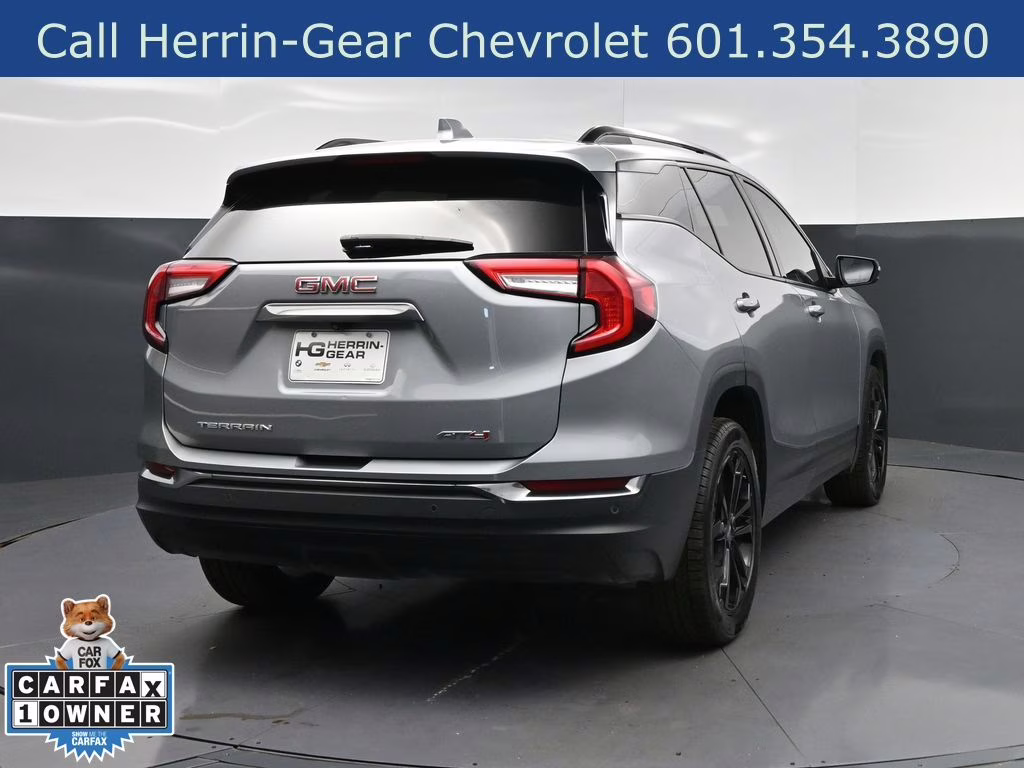 2023 Sterling Metallic GMC Terrain AT4 AWD SUV