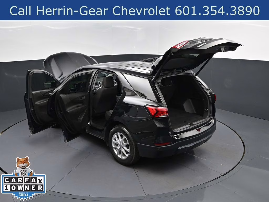 2024 Black Metallic Chevrolet Equinox LT FWD SUV