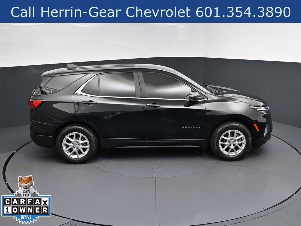 2024 Black Metallic Chevrolet Equinox LT FWD SUV