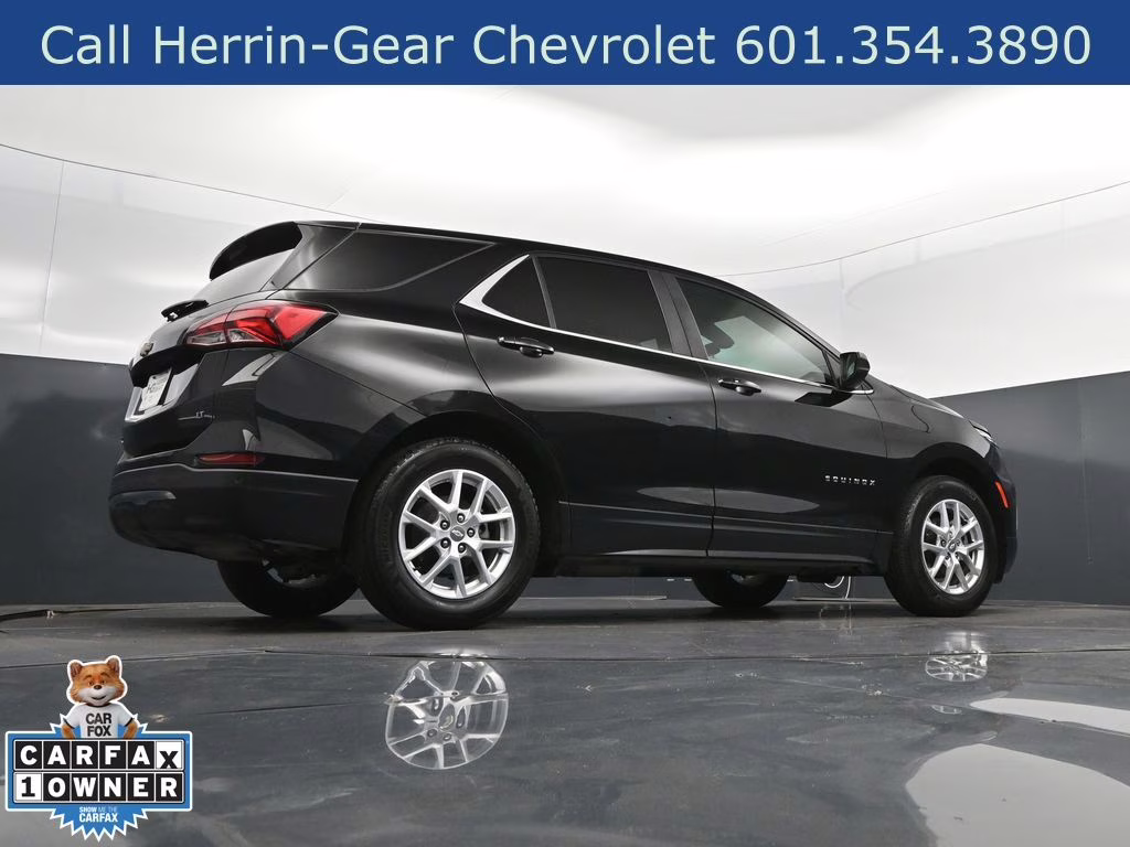 2024 Black Metallic Chevrolet Equinox LT FWD SUV