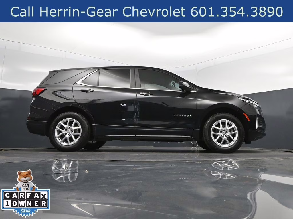 2024 Black Metallic Chevrolet Equinox LT FWD SUV