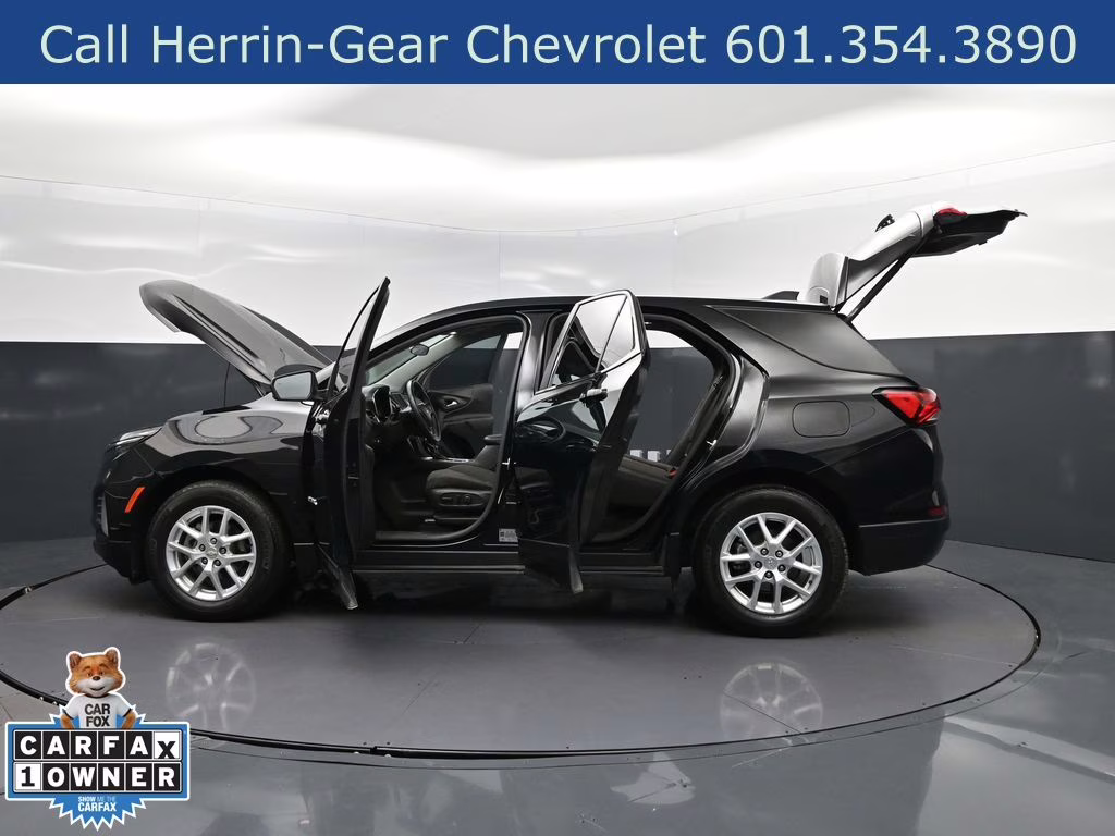 2024 Black Metallic Chevrolet Equinox LT FWD SUV
