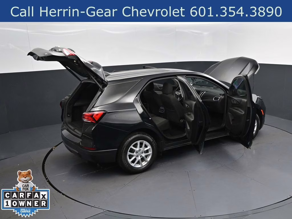 2024 Black Metallic Chevrolet Equinox LT FWD SUV