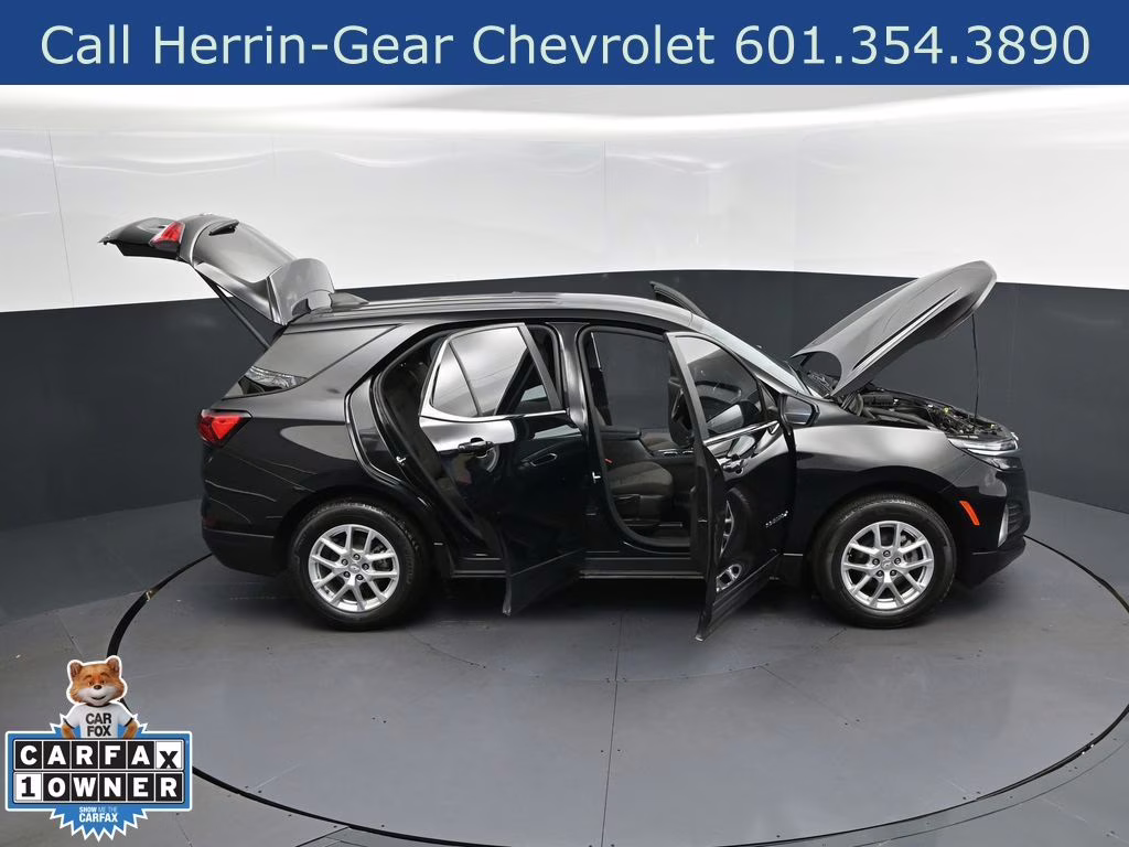 2024 Black Metallic Chevrolet Equinox LT FWD SUV