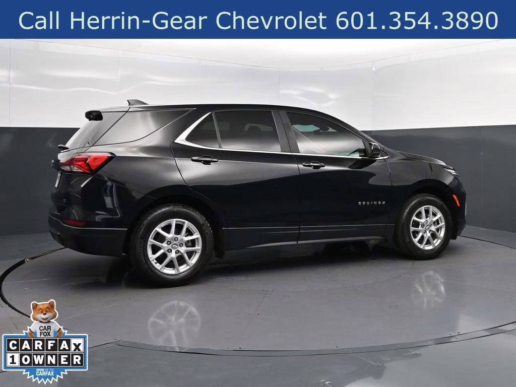 2024 Black Metallic Chevrolet Equinox LT FWD SUV