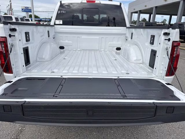 2026 Oxford White Ford F-150 XLT RWD Truck