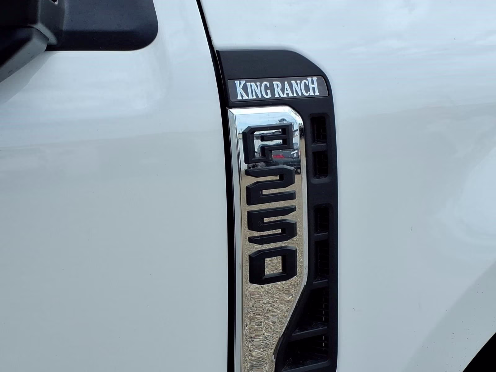 2026 White Ford Super Duty F-250 SRW King Ranch 4X4 Truck