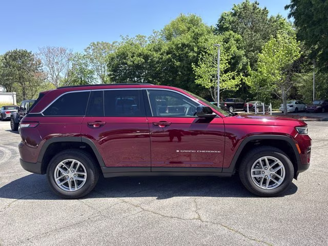 2024 Velvet Red Pearlcoat Jeep Grand Cherokee Laredo X 4X4 SUV