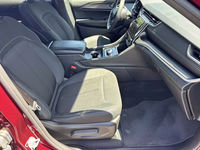 2024 Velvet Red Pearlcoat Jeep Grand Cherokee Laredo X 4X4 SUV