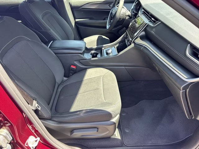 2024 Velvet Red Pearlcoat Jeep Grand Cherokee Laredo X 4X4 SUV