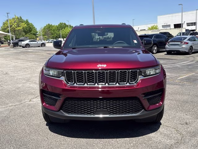 2024 Velvet Red Pearlcoat Jeep Grand Cherokee Laredo X 4X4 SUV