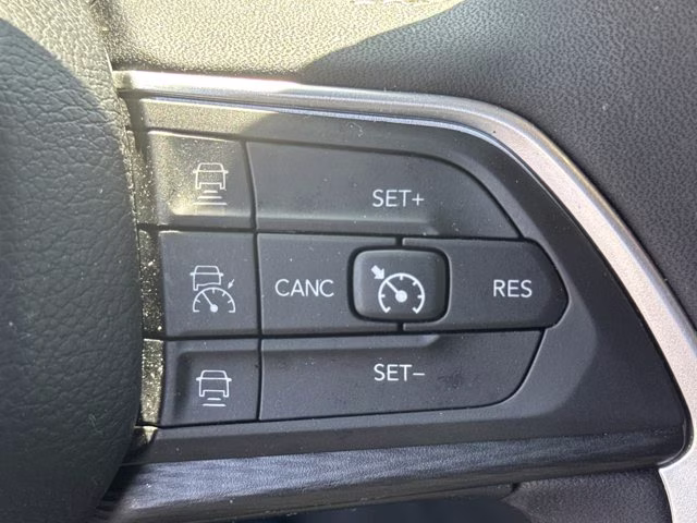 2024 Velvet Red Pearlcoat Jeep Grand Cherokee Laredo X 4X4 SUV