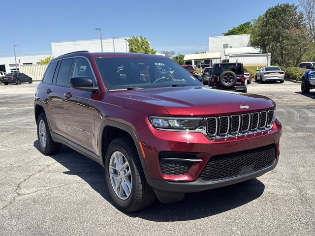2024 Velvet Red Pearlcoat Jeep Grand Cherokee Laredo X 4X4 SUV