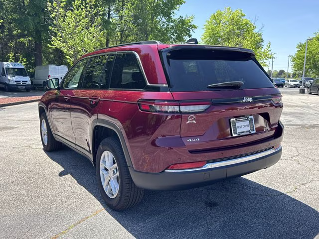 2024 Velvet Red Pearlcoat Jeep Grand Cherokee Laredo X 4X4 SUV