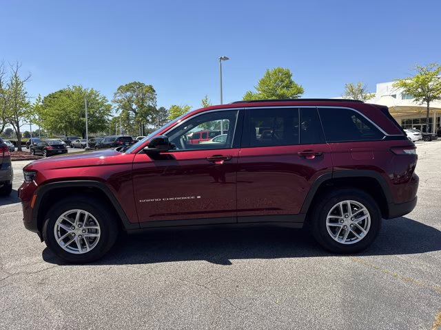2024 Velvet Red Pearlcoat Jeep Grand Cherokee Laredo X 4X4 SUV