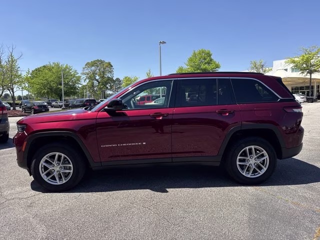 2024 Velvet Red Pearlcoat Jeep Grand Cherokee Laredo X 4X4 SUV