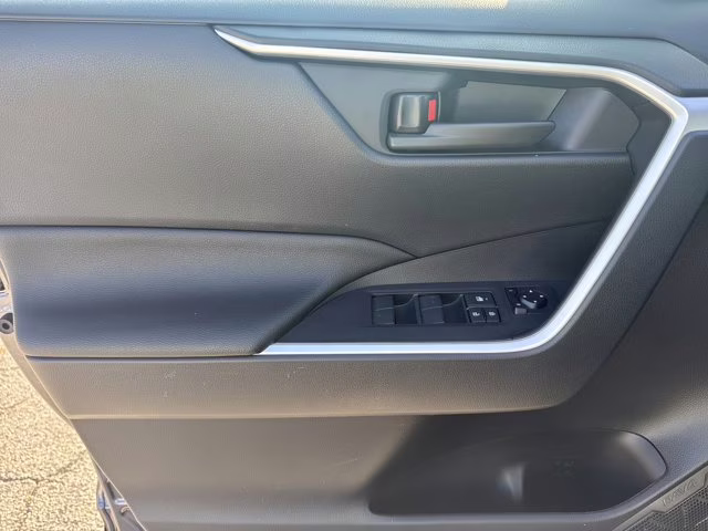 2025 Magnetic Gray Metallic Toyota RAV4 Hybrid LE AWD SUV
