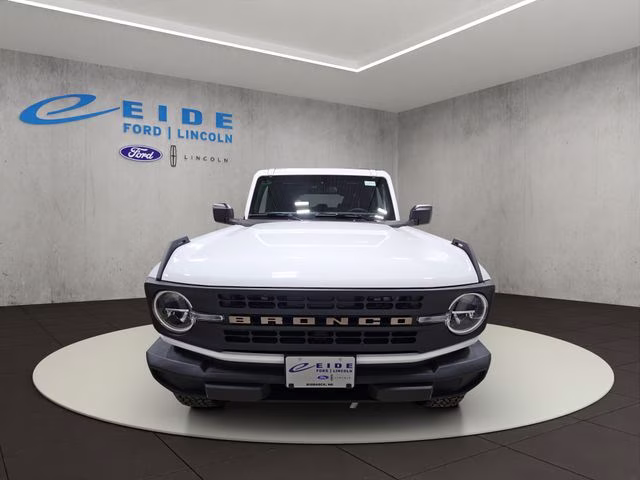 2026 Oxford White Ford Bronco Big Bend SINISTER BRONZE PACKAGE 4X4 SUV