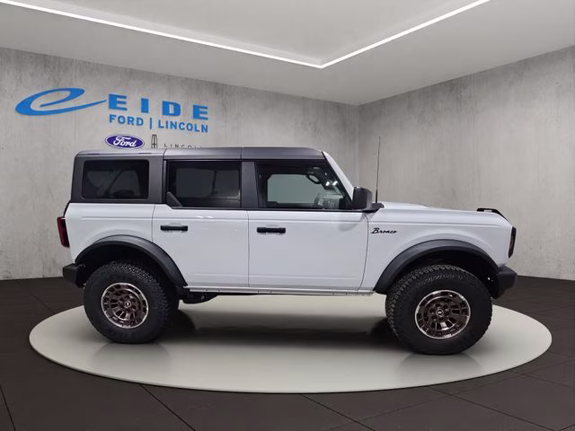 2026 Oxford White Ford Bronco Big Bend SINISTER BRONZE PACKAGE 4X4 SUV