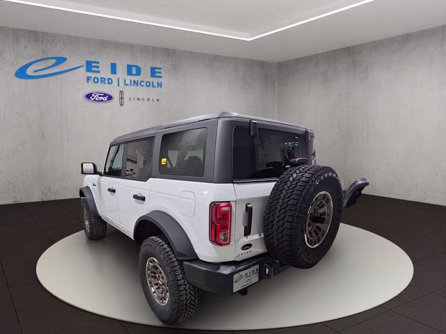2026 Oxford White Ford Bronco Big Bend SINISTER BRONZE PACKAGE 4X4 SUV