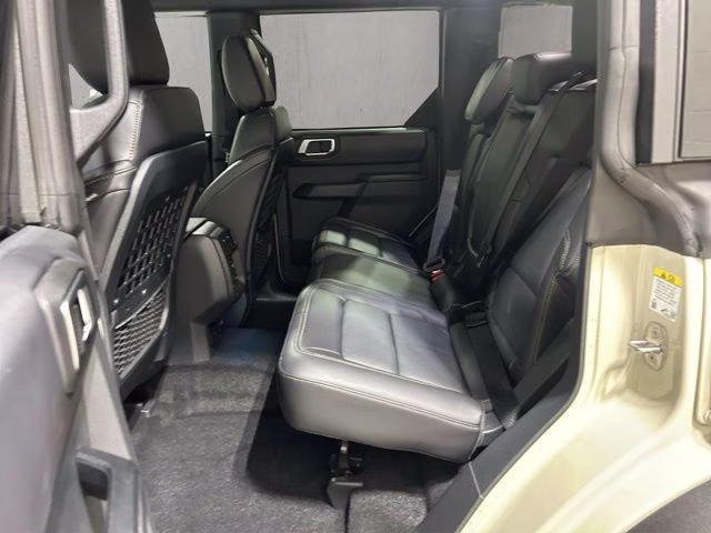 2026 Desert Sand Ford Bronco Badlands 4X4 SUV