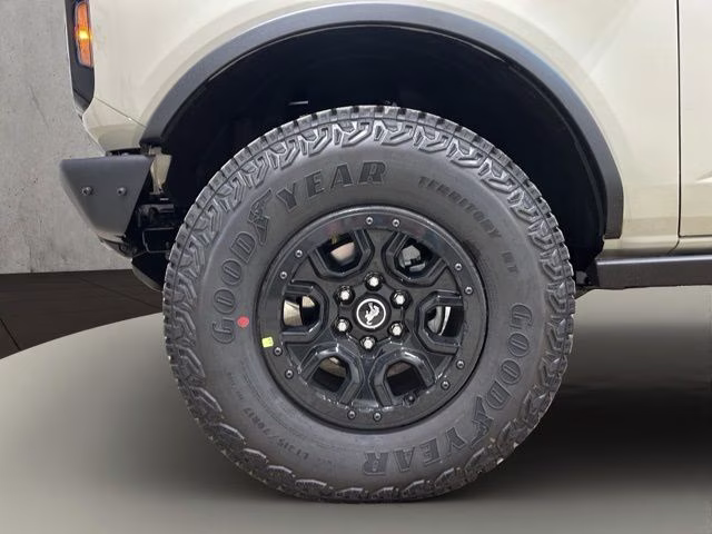 2026 Desert Sand Ford Bronco Badlands 4X4 SUV