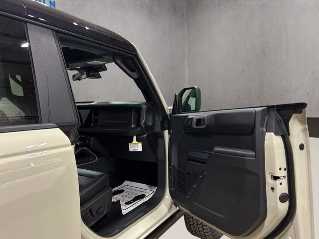 2026 Desert Sand Ford Bronco Badlands 4X4 SUV