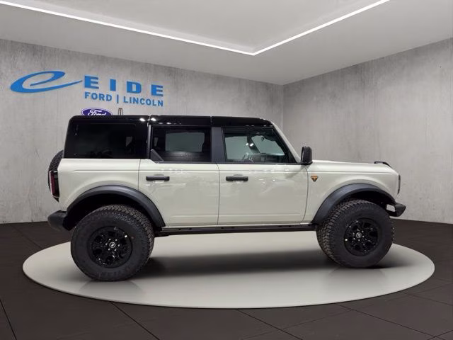 2026 Desert Sand Ford Bronco Badlands 4X4 SUV