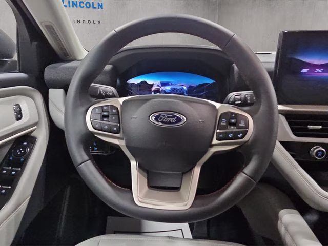 2026 Agate Black Metallic Ford Explorer Active 4X4 SUV