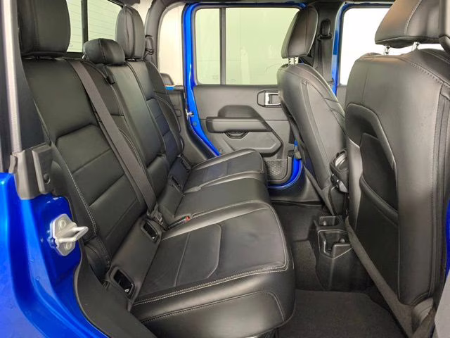 2023 Hydro Blue Pearlcoat Jeep Gladiator Overland 4X4 Truck