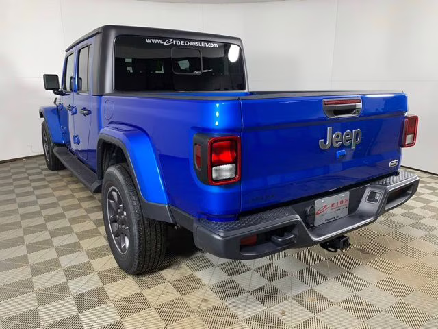 2023 Hydro Blue Pearlcoat Jeep Gladiator Overland 4X4 Truck