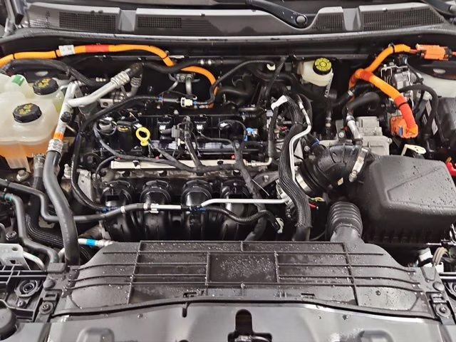 2023 Pristine White Metallic Tri-Coat Lincoln Corsair Plug-In Hybrid Grand Touring AWD SUV