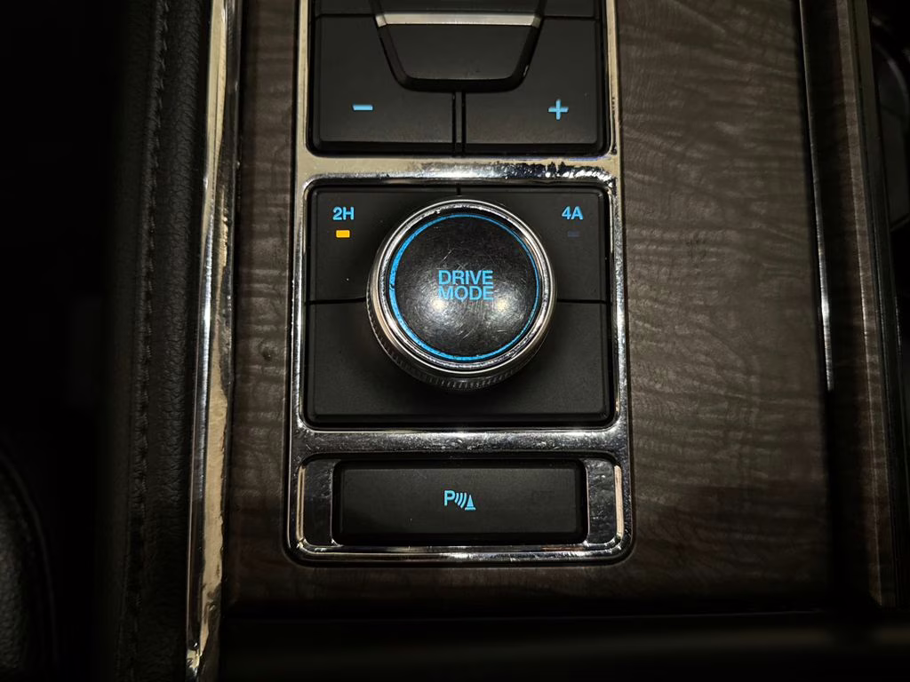 2021 Iconic Silver Metallic Ford Expedition Max Limited 4X4 SUV