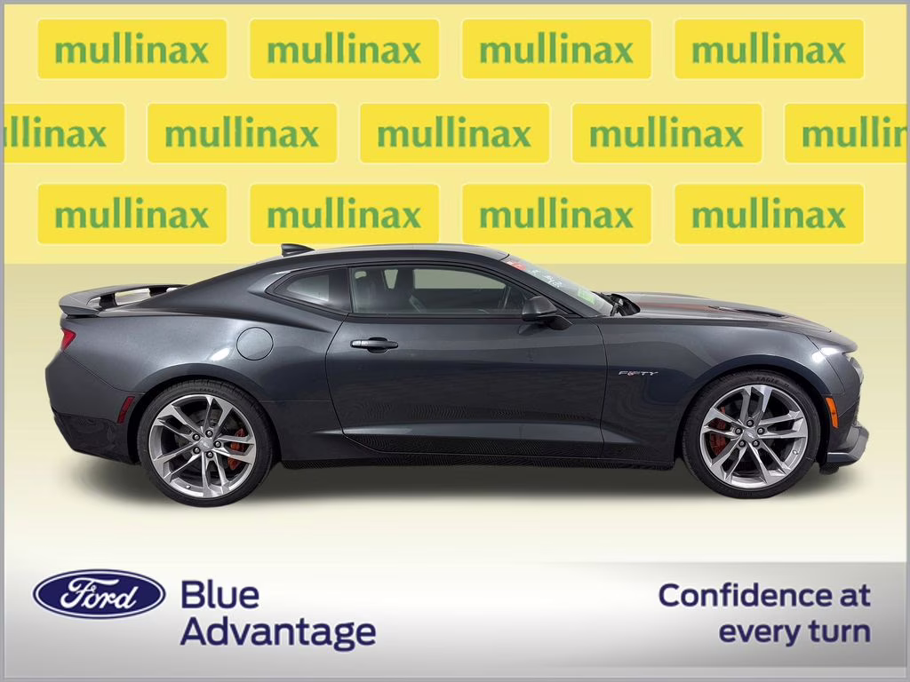 2017 Nightfall Gray Metallic Chevrolet Camaro SS RWD Coupe