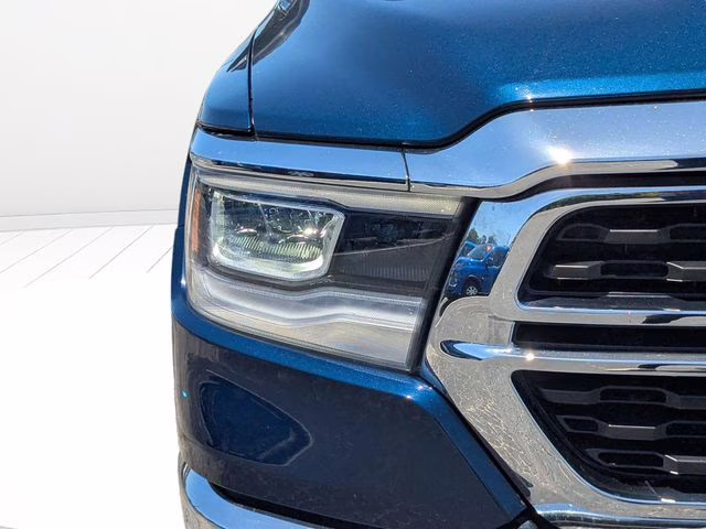 2022 Patriot Blue Pearlcoat Ram 1500 Big Horn/Lone Star 4X4 Truck