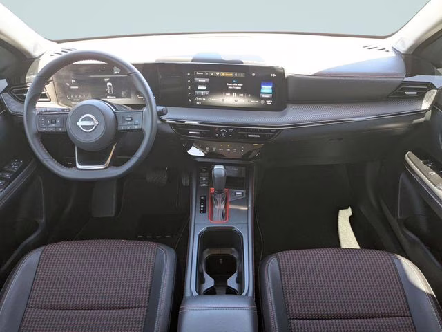 2025 Aspen White Tricoat Nissan Kicks SR FWD SUV