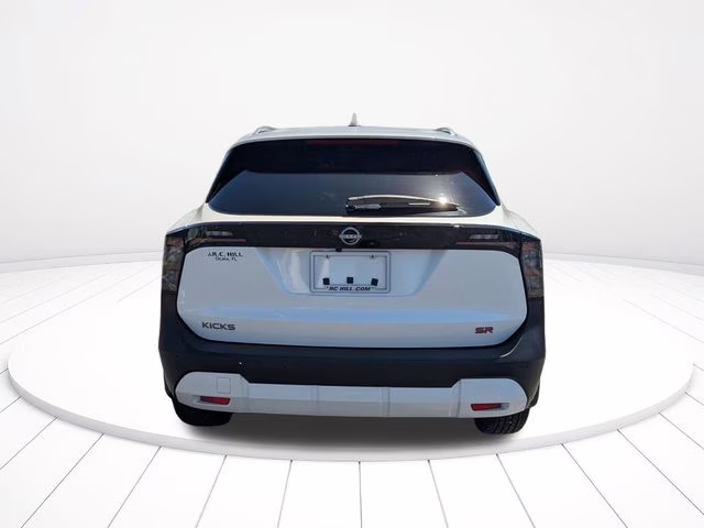 2025 Aspen White Tricoat Nissan Kicks SR FWD SUV