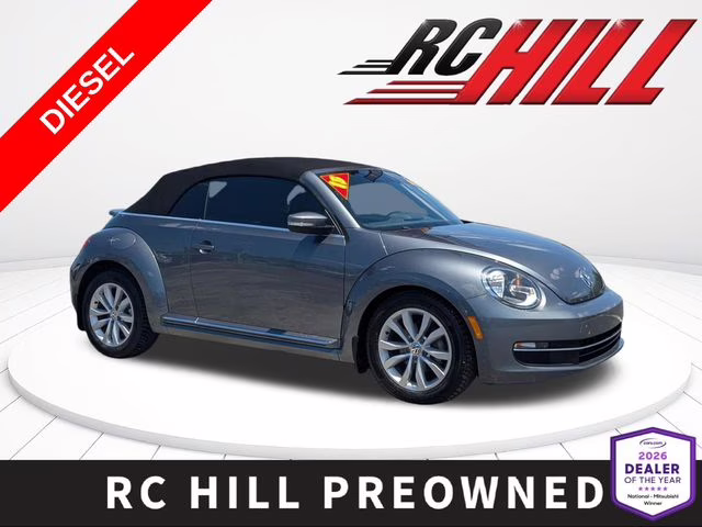2015 Platinum Gray Metallic/Black Roof Volkswagen Beetle 2.0 TDI FWD Convertible