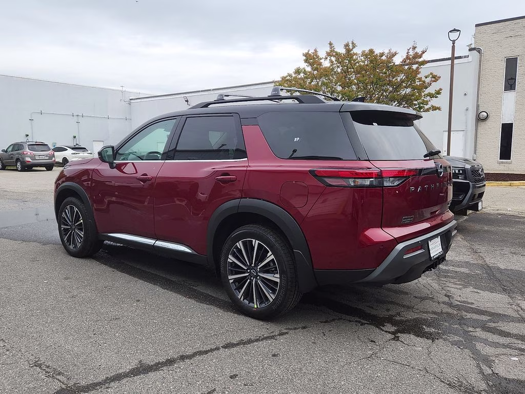2026 Scarlet Ember/Super Black Nissan Pathfinder Platinum 4X4 SUV