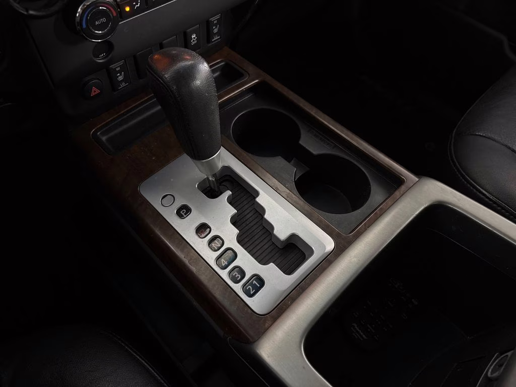 2012 Blizzard Pearl Nissan Titan SL 4X4 Truck