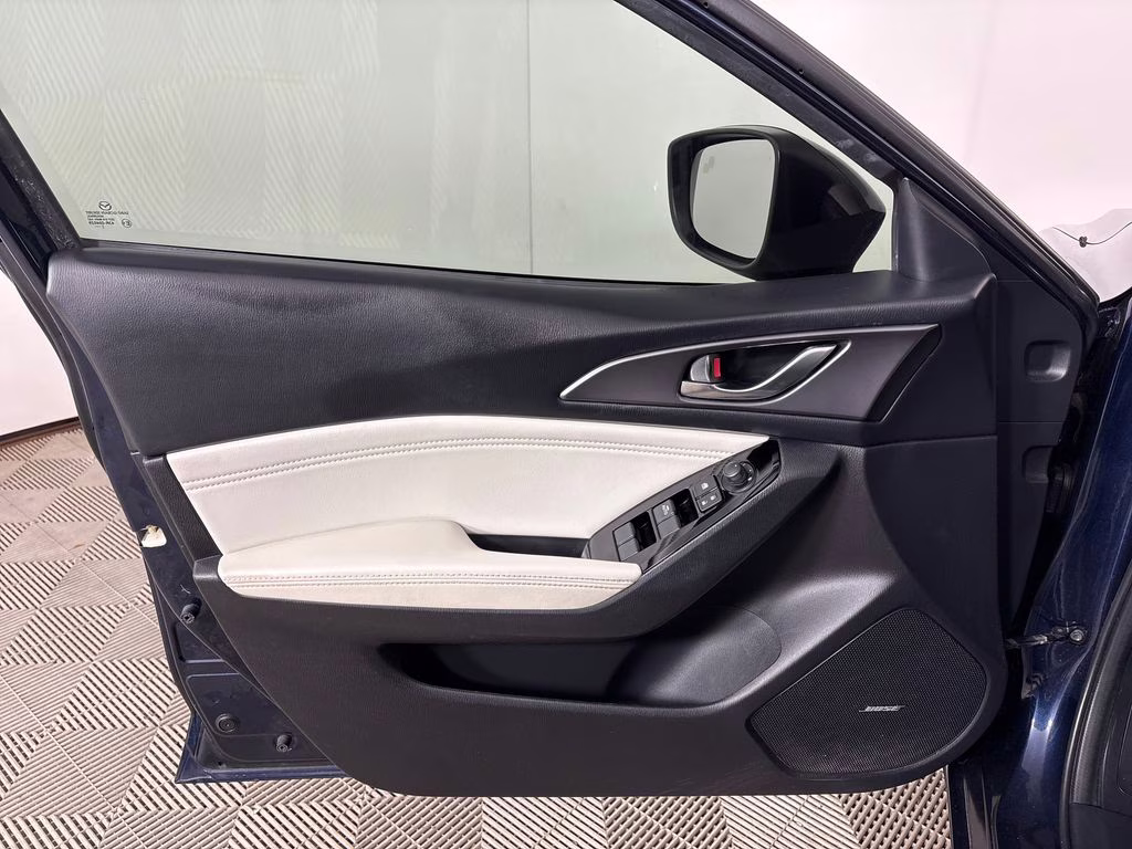 2018 Deep Crystal Blue Mica Mazda Mazda3 Grand Touring FWD Hatchback
