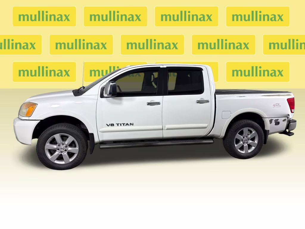 2012 Blizzard Pearl Nissan Titan SL 4X4 Truck