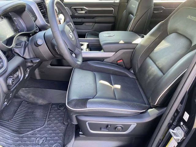 2026 Diamond Black Crystal Pearlcoat Ram 1500 Laramie 4X4 Truck