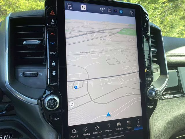 2026 Diamond Black Crystal Pearlcoat Ram 1500 Laramie 4X4 Truck