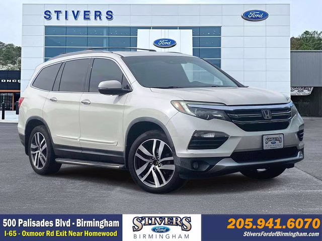2017 White Diamond Pearl Honda Pilot Elite AWD SUV
